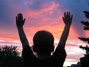 children praising god pictures